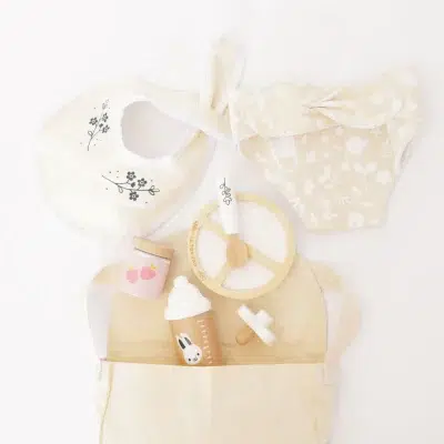 Alternative view of Le Toy Van Doll Nursing Set