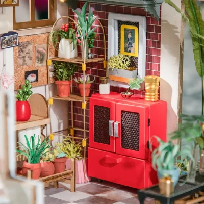 Rolife Emily's Flower Shop DIY Model Kit detail