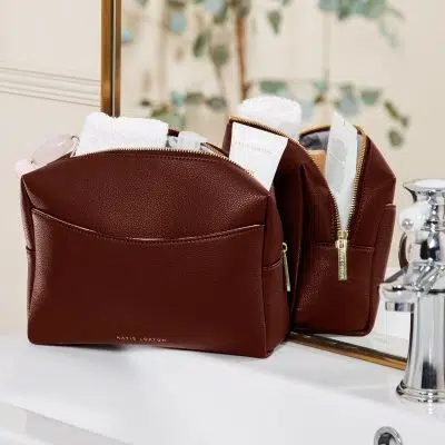 Katie Loxton Secret Message Wash Bag 'Look For The Magic Live For The Moments' in Cacao