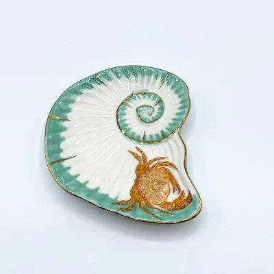 House of Disaster Coral Seashell & Crab DishHouse of Disaster Coral Seashell & Crab Dish