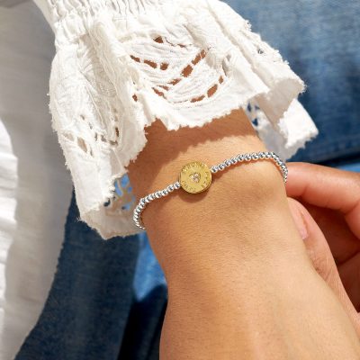 Joma Jewellery A Little 'Strong Mums Club' Bracelet lifestyle