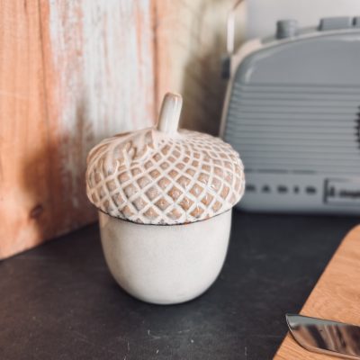 Acorn ceraminc stoneware candle pot 2