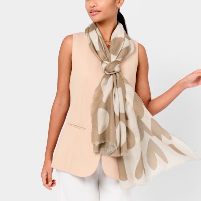 Katie Loxton Printed Scarf Large Heart Taupe / Ecru