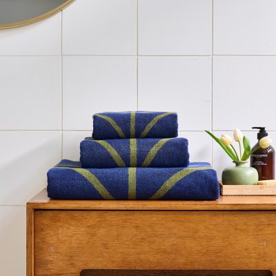 Orla Kiely Linear stem Navy/Olive Towels stack lifestyle