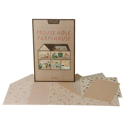 Maileg Wallpaper, Mouse hole Farmhouse