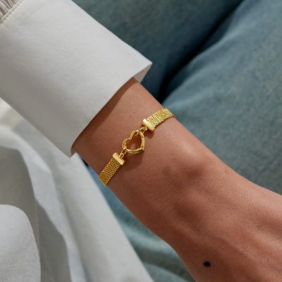 Joma Jewellery Heart Clasp Bracelet In Gold Plating