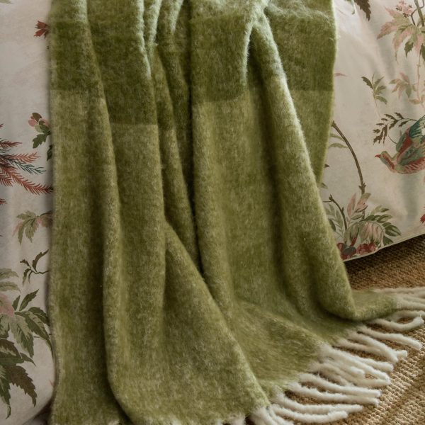Laura Ashley Bronwen Olive Green Throw 130x170cm lifestyle