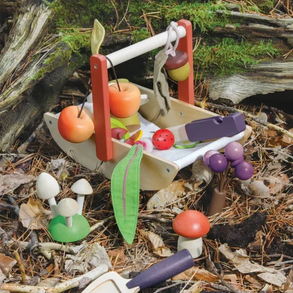 Tender Leaf Toys Wild Wood Foraging Trug