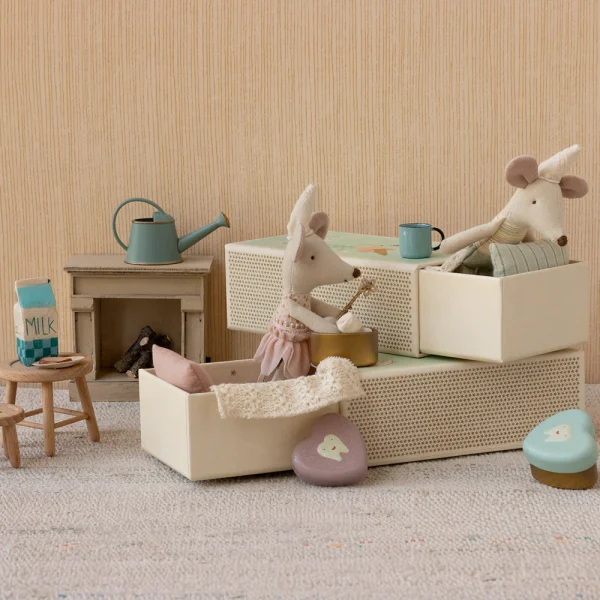 Alternative view of Maileg Tooth fairy mouse - Little sister in matchbox