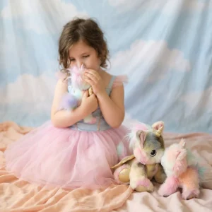 Olli Ella Dinkum Caticorn Tinx lifestyle