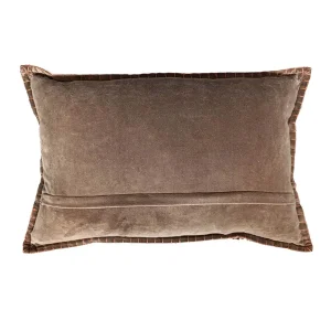 Alternative view of Aquarelle Home Archie Tufted Cow Cushion (Brown)