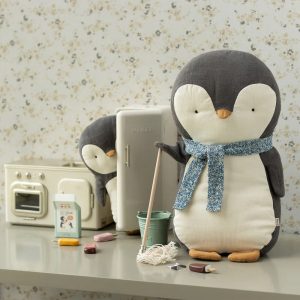 Maileg Penguin Medium