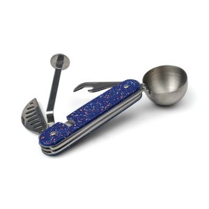 cocktail-multi-tool-detailed image up close